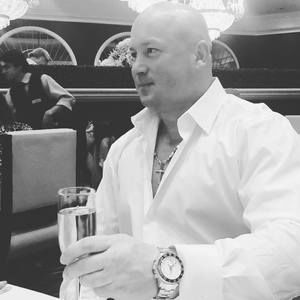 Meet your Posher, Modestas